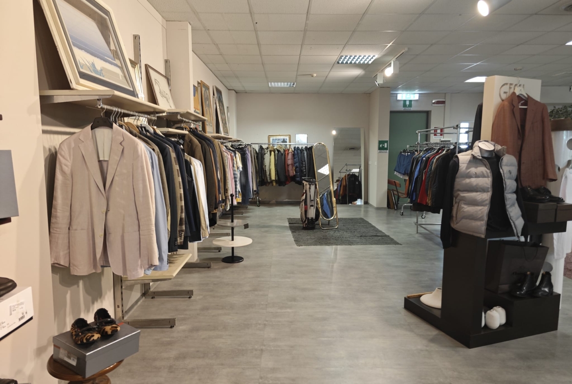 Stabile commerciale in vendita a Verrone