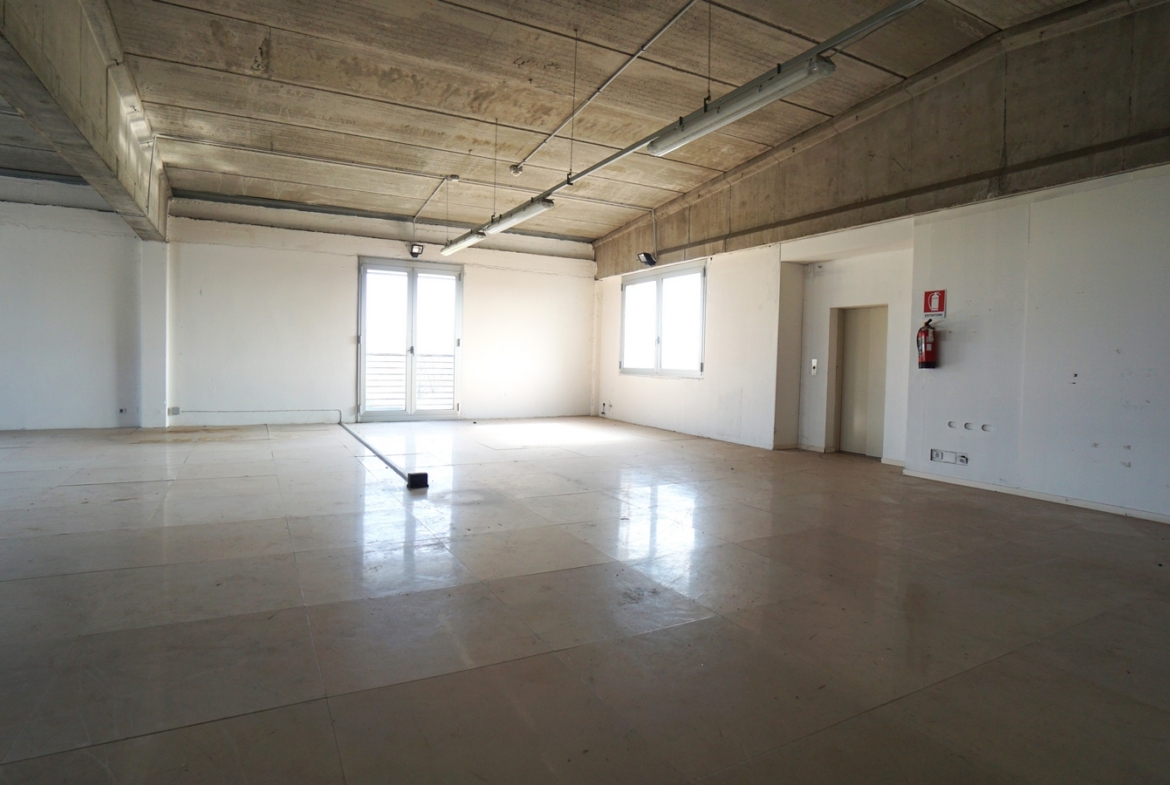 Stabile commerciale in vendita a Verrone