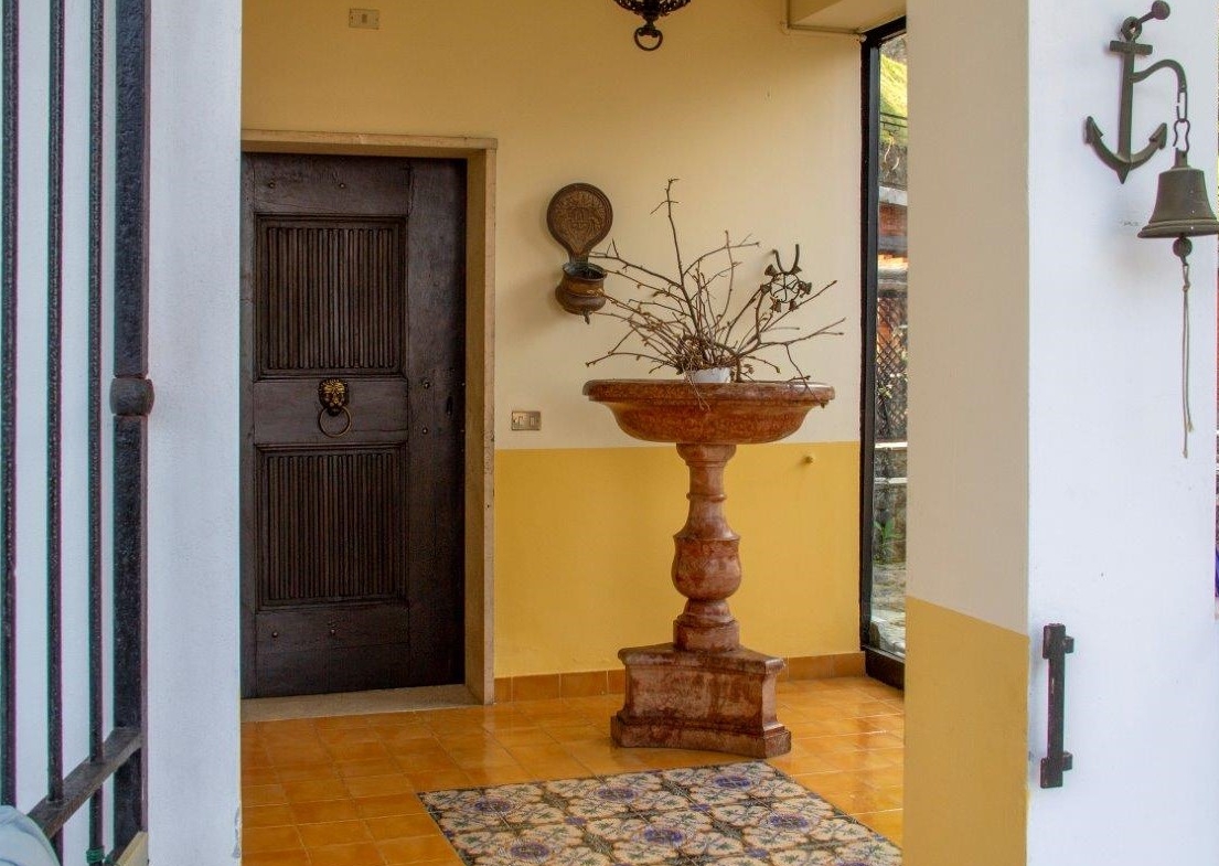 Villa di Prestigio in vendita nel Cuore di Biella