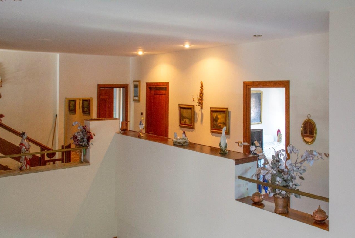 Villa di Prestigio in vendita nel Cuore di Biella