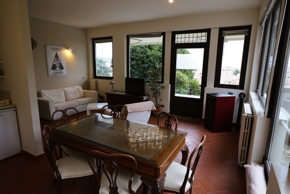 Villa di Prestigio in vendita nel Cuore di Biella