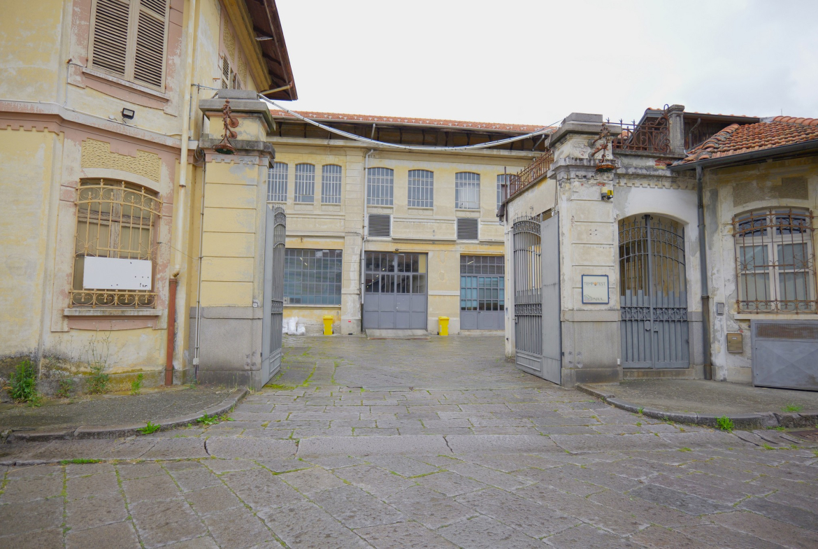 Capannone industriale in vendita a Vigliano