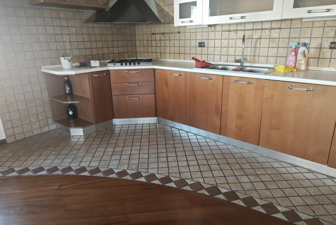 Mansarda abitabile e laboratorio in vendita a Vigliano
