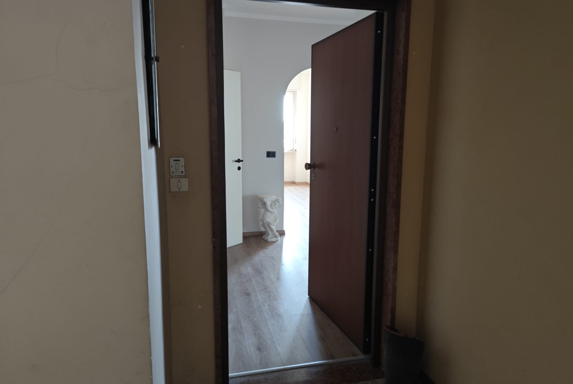Appartamento con box auto in vendita a Cossato