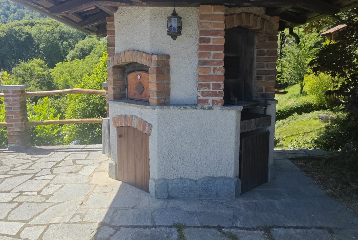 Vendesi baita ristrutturata a Netro