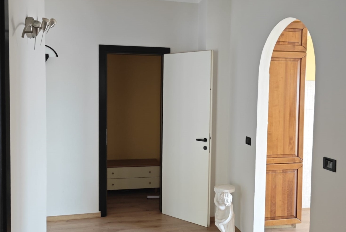 Appartamento con box auto in vendita a Cossato