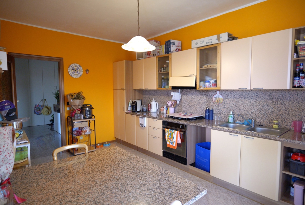 Appartamento con terrazzo in vendita a Verrone