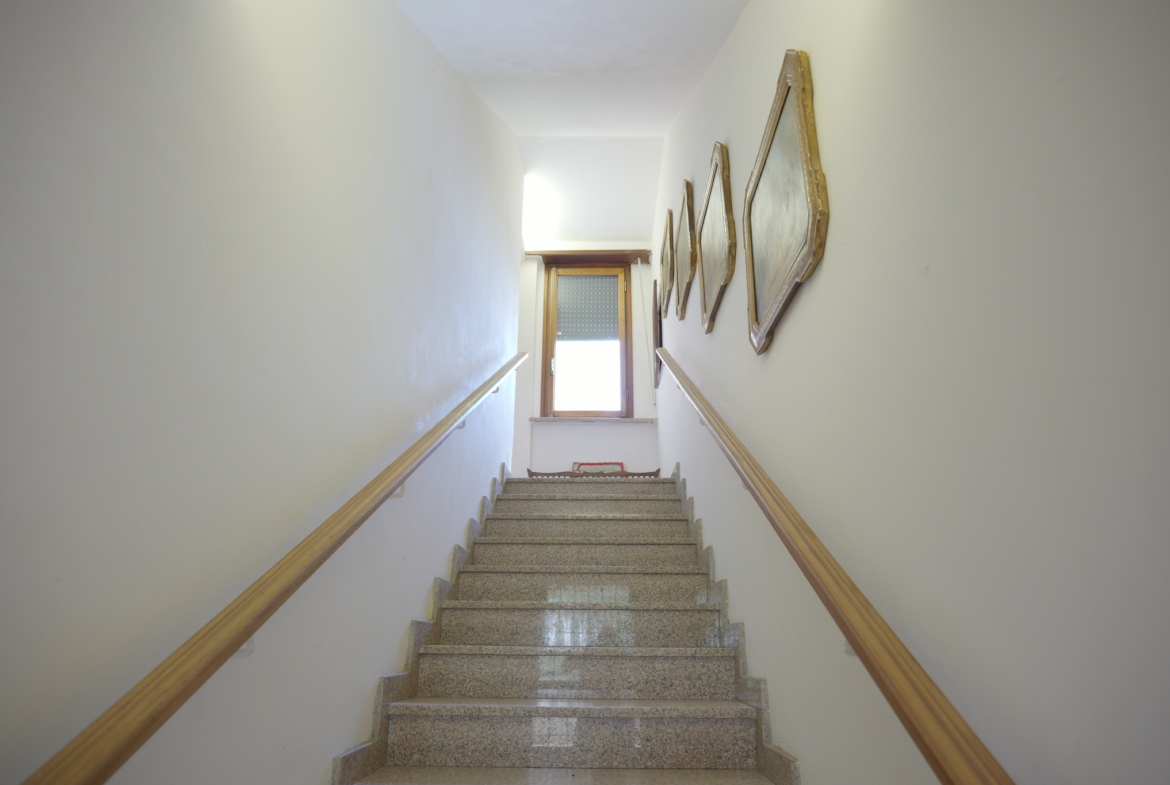 Casa indipendente in vendita a Gaglianico con bar annesso