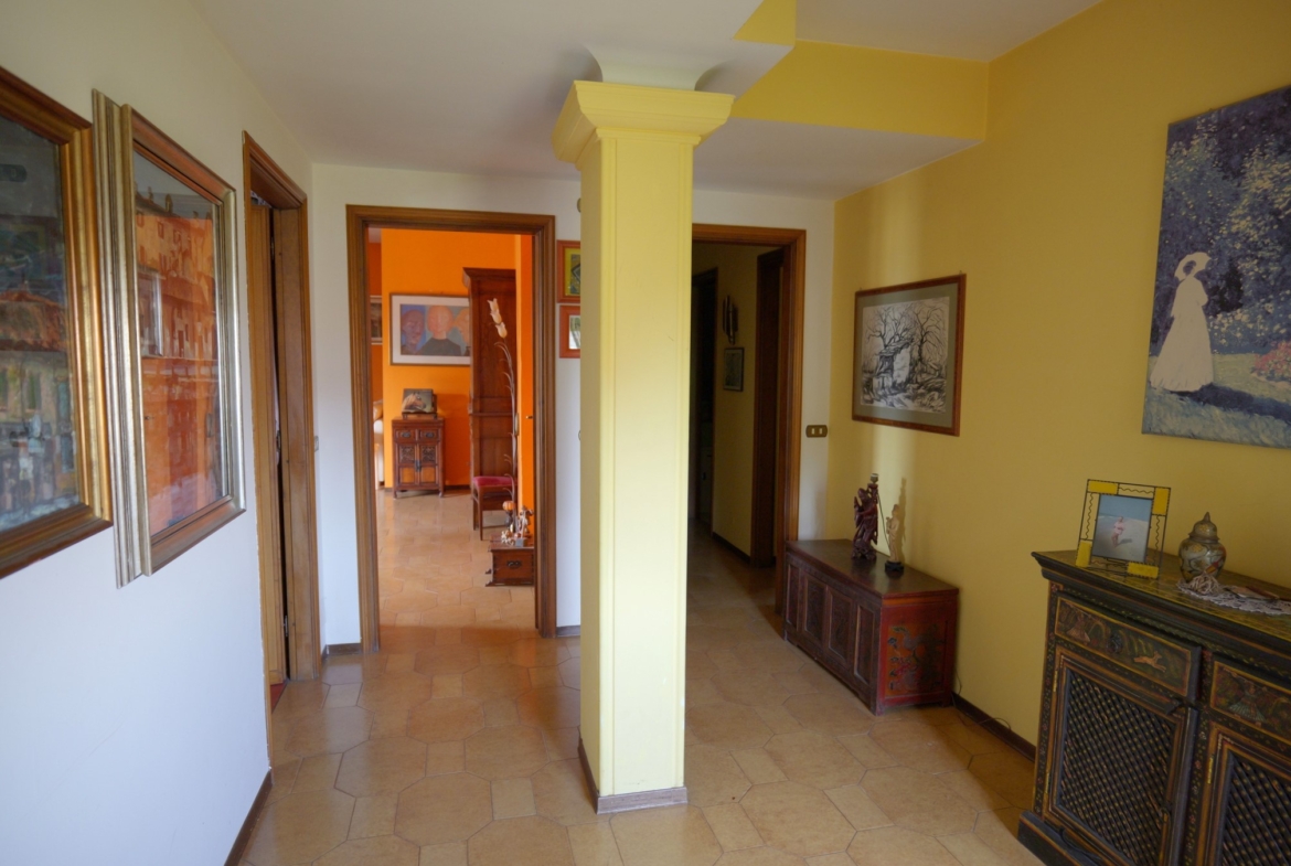 Casa indipendente in vendita a Gaglianico con bar annesso