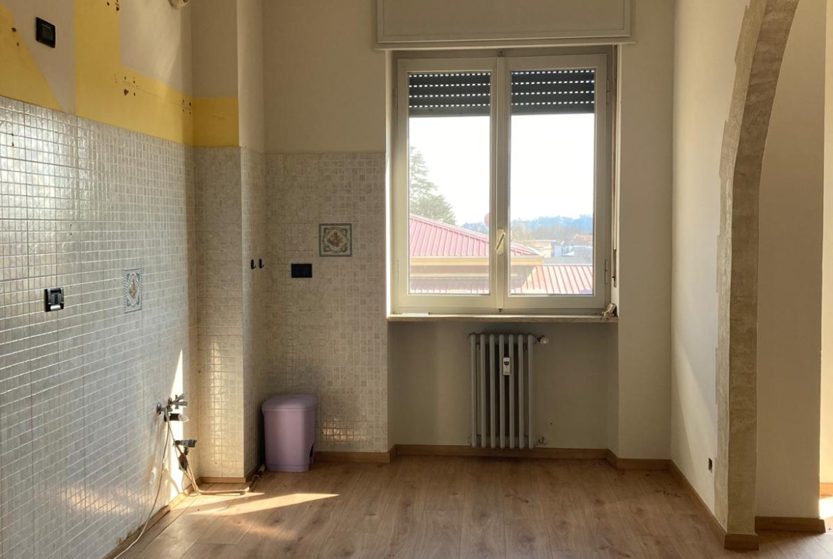 Appartamento con box auto in vendita a Cossato