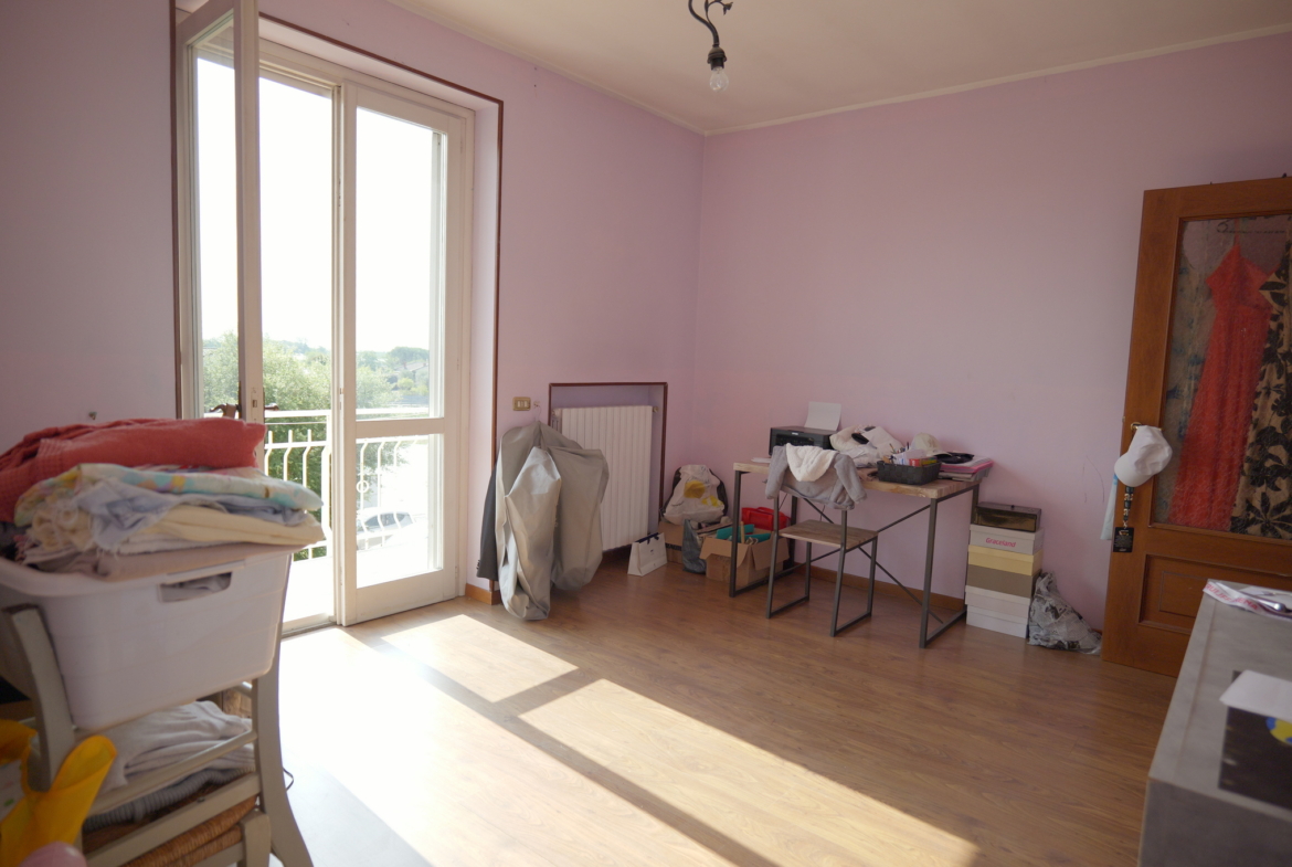 Appartamento con terrazzo in vendita a Verrone