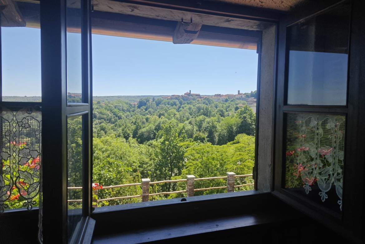 Vendesi baita ristrutturata a Netro