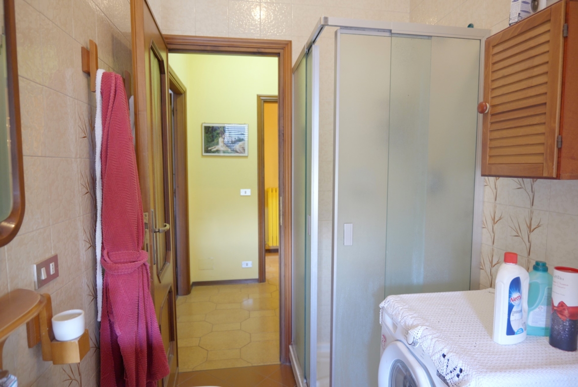 Casa indipendente in vendita a Gaglianico con bar annesso