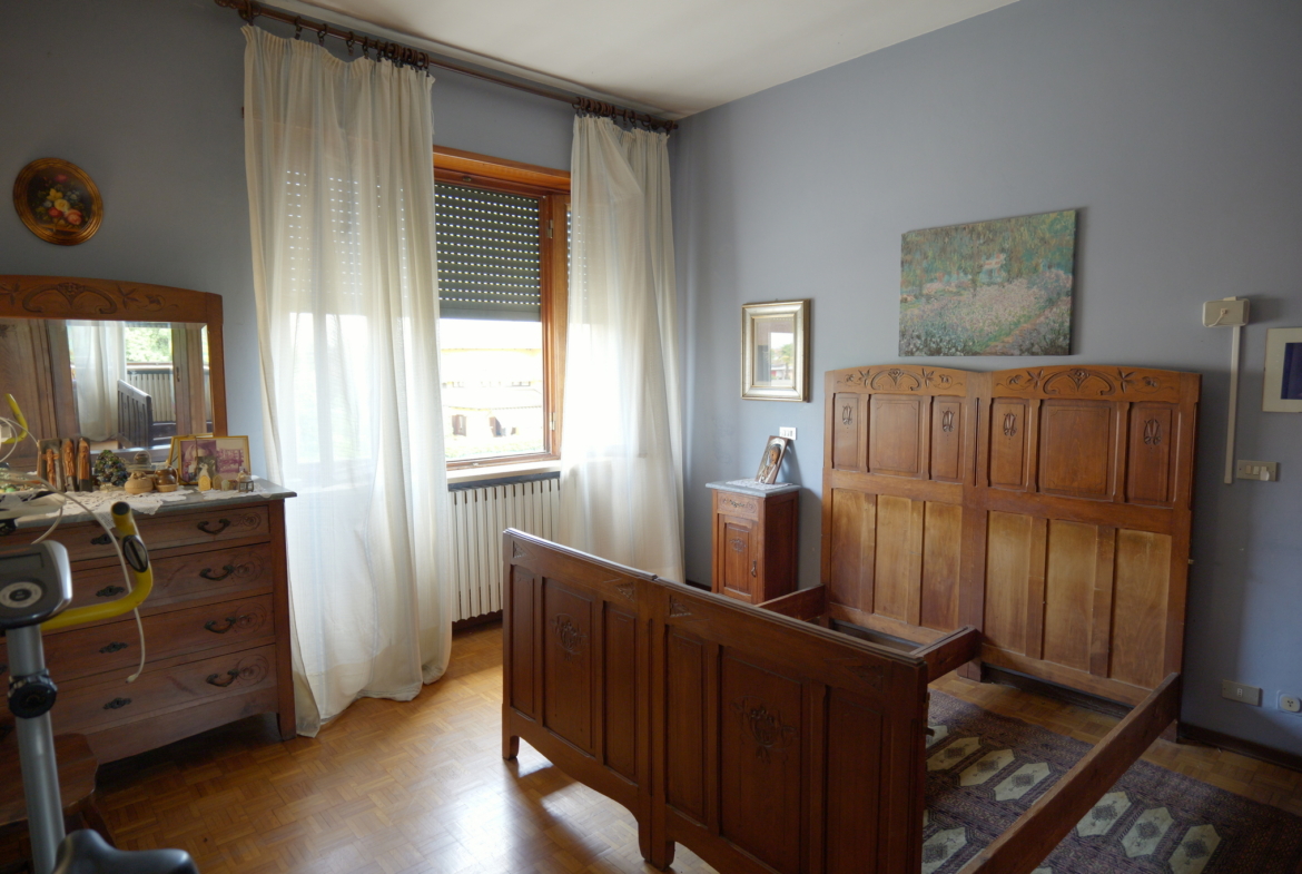 Casa indipendente in vendita a Gaglianico con bar annesso