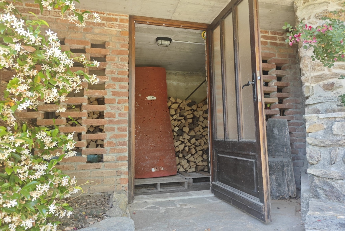Vendesi baita ristrutturata a Netro