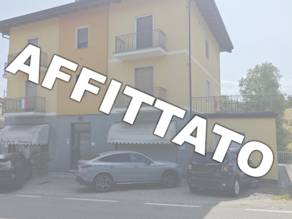 Affittasi appartamento con terrazzo e box auto a Biella