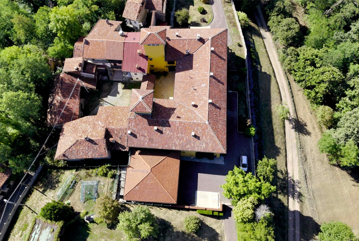 Tenuta di pregio in vendita nel cuore delle colline di Lessona