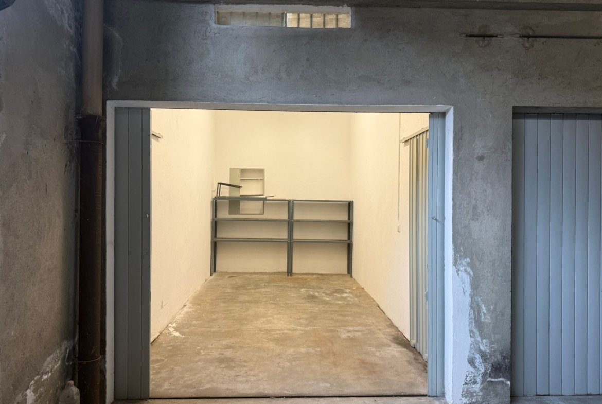 Affittasi box auto a Biella