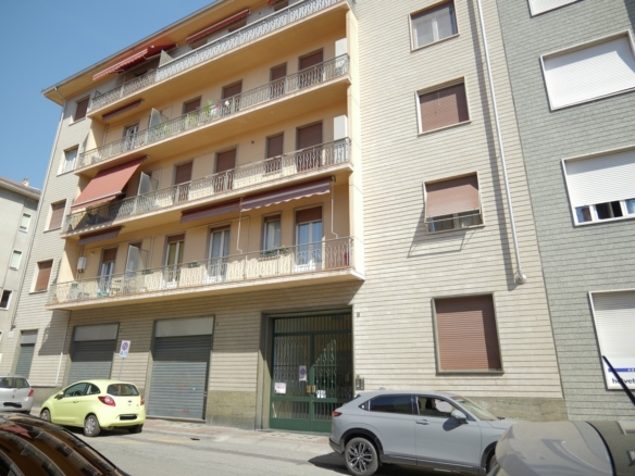 Affittasi trilocale arredato in centro Biella