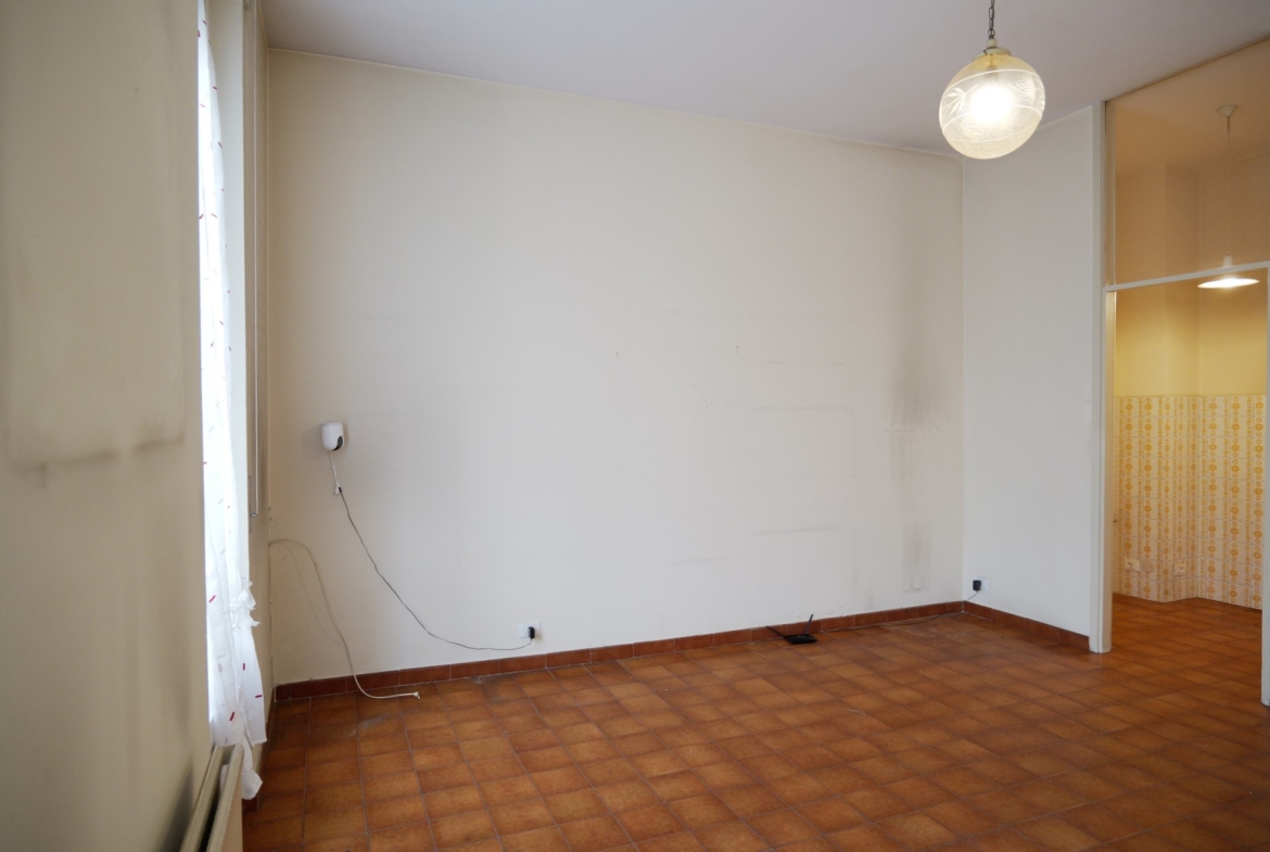 Appartamento con 2 box auto in vendita in centro Biella