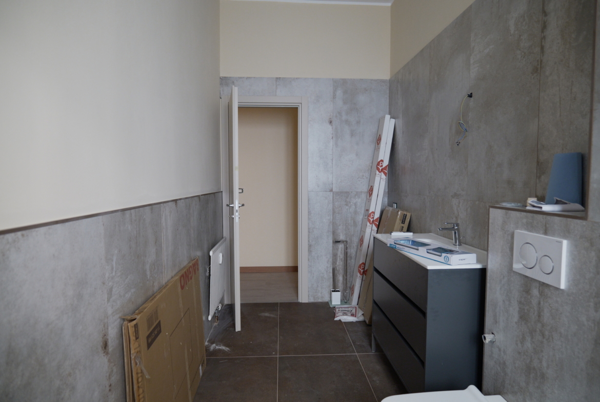 Appartamento con 2 box auto in vendita in centro Biella