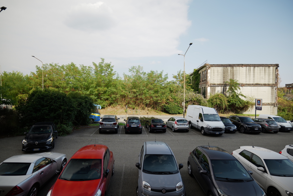 Appartamento con 2 box auto in vendita in centro Biella