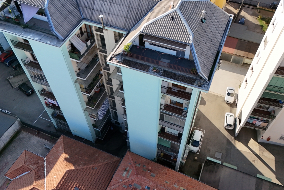 Appartamento con terrazzo in vendita a Cossato