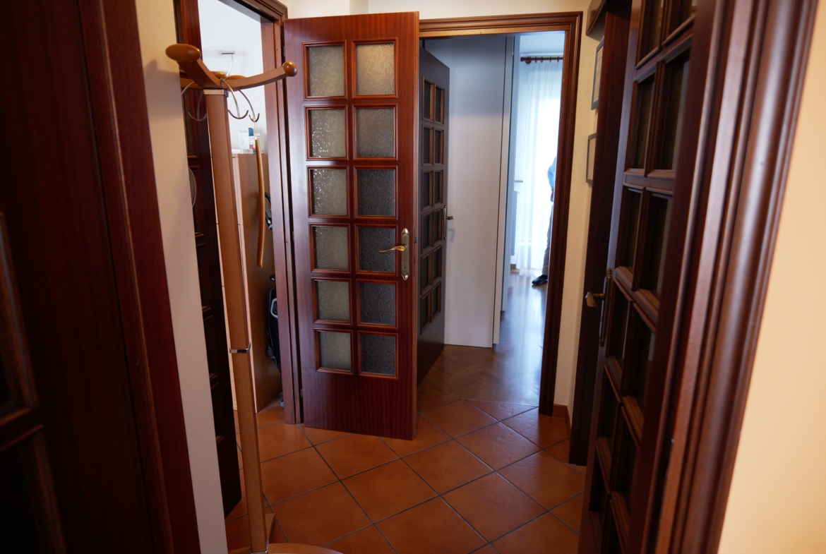 Appartamento con box auto in vendita a Vandorno