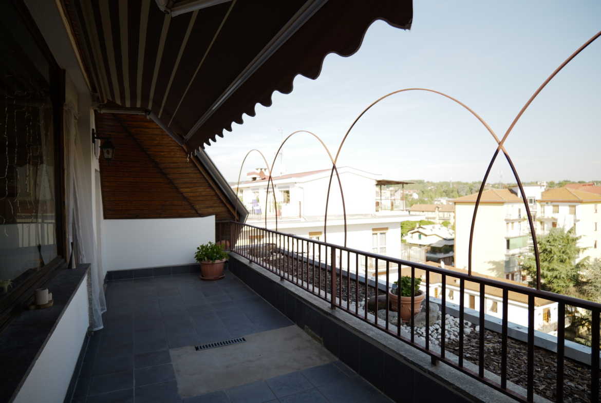 Appartamento con terrazzo in vendita a Cossato